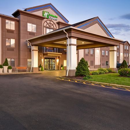 Holiday Inn Express Newport North - Middletown By Ihg Exterior photo