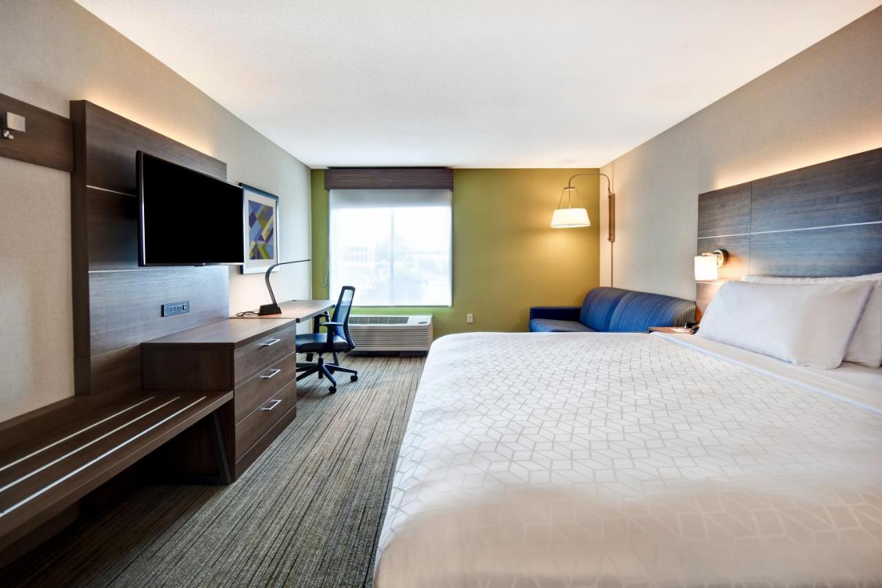 Holiday Inn Express Newport North - Middletown By Ihg Exterior photo