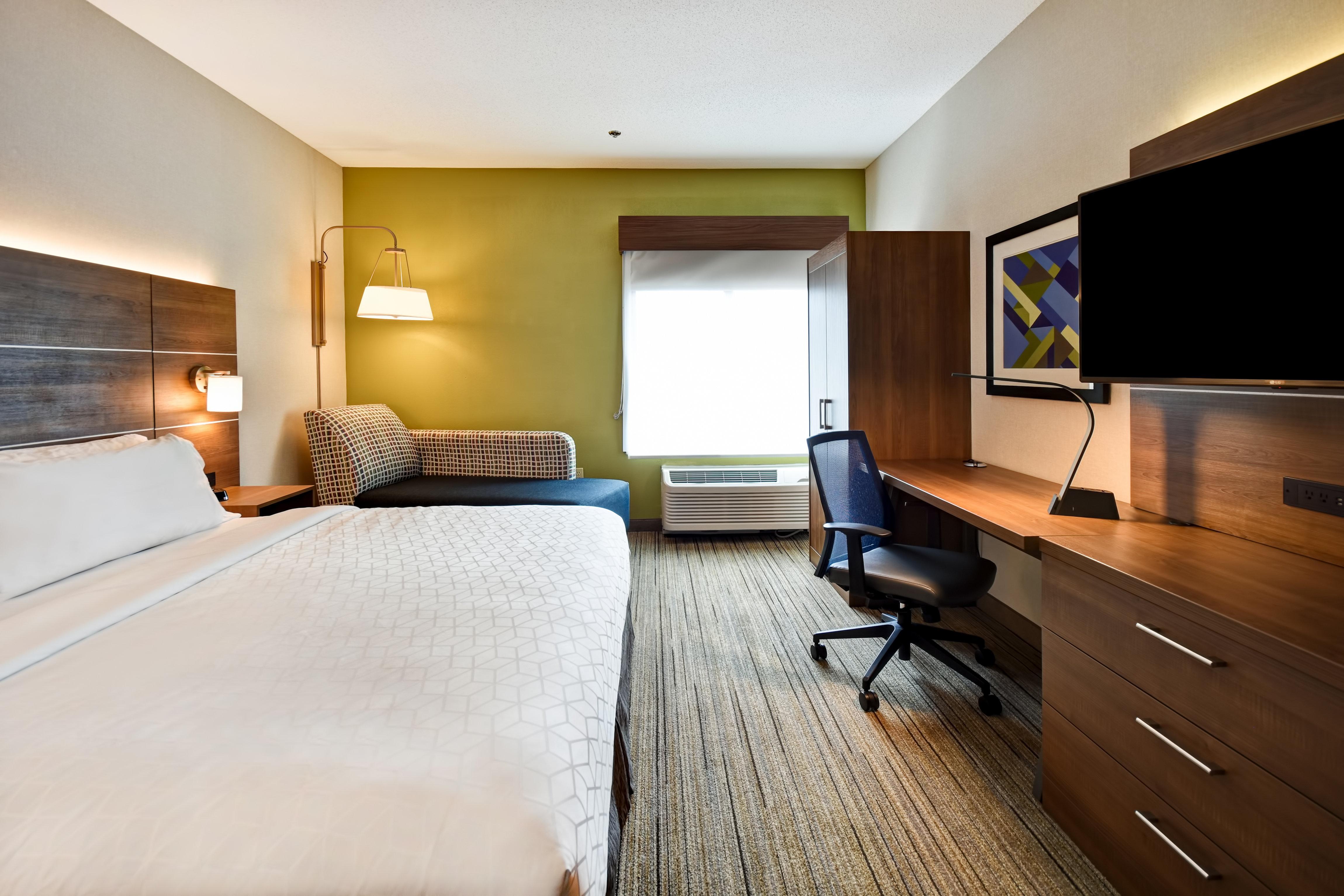 Holiday Inn Express Newport North - Middletown By Ihg Exterior photo
