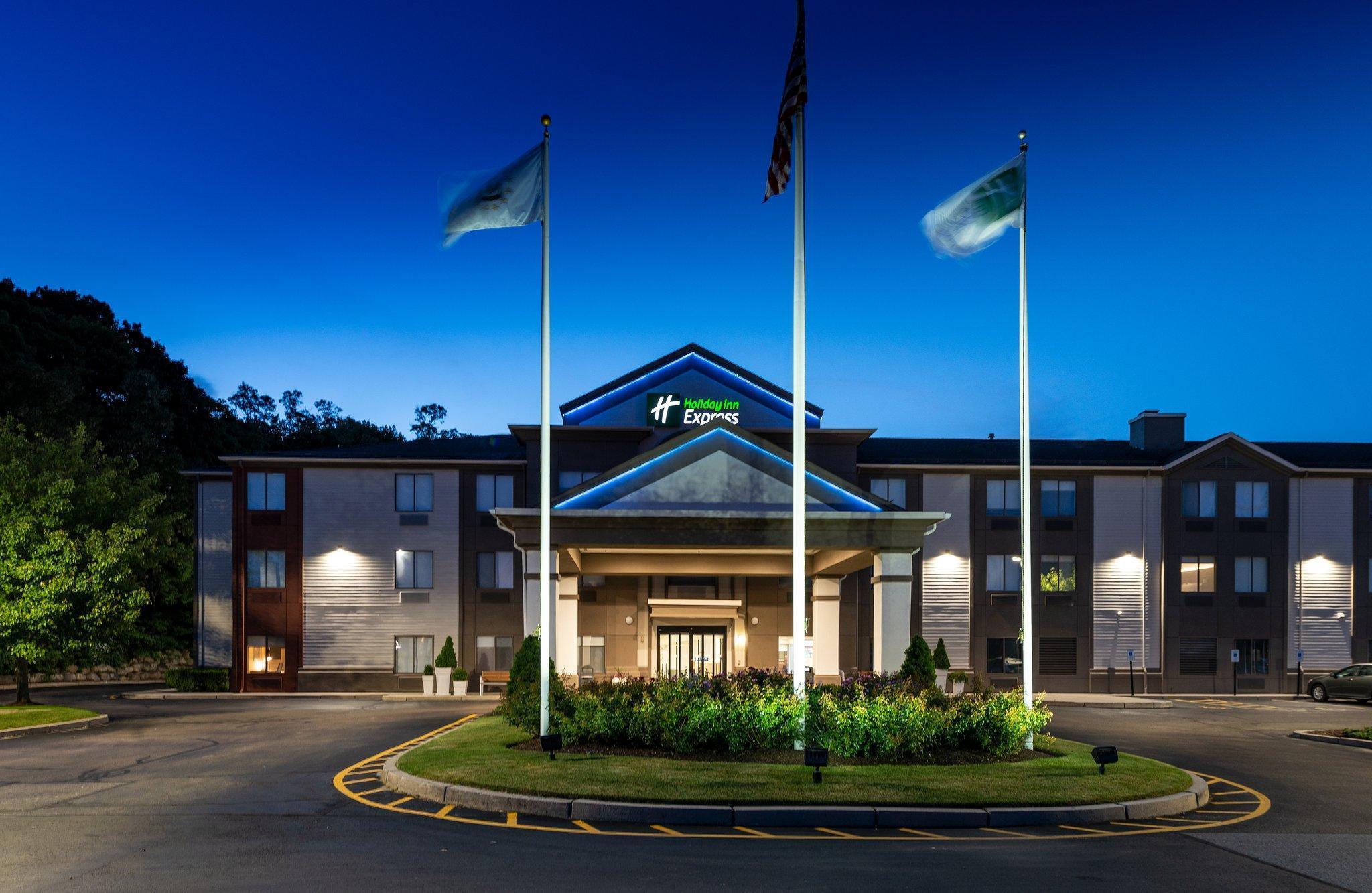 Holiday Inn Express Newport North - Middletown By Ihg Exterior photo